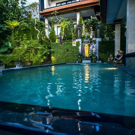 Ubud Wins Bungalow Bed & Breakfast Exterior photo